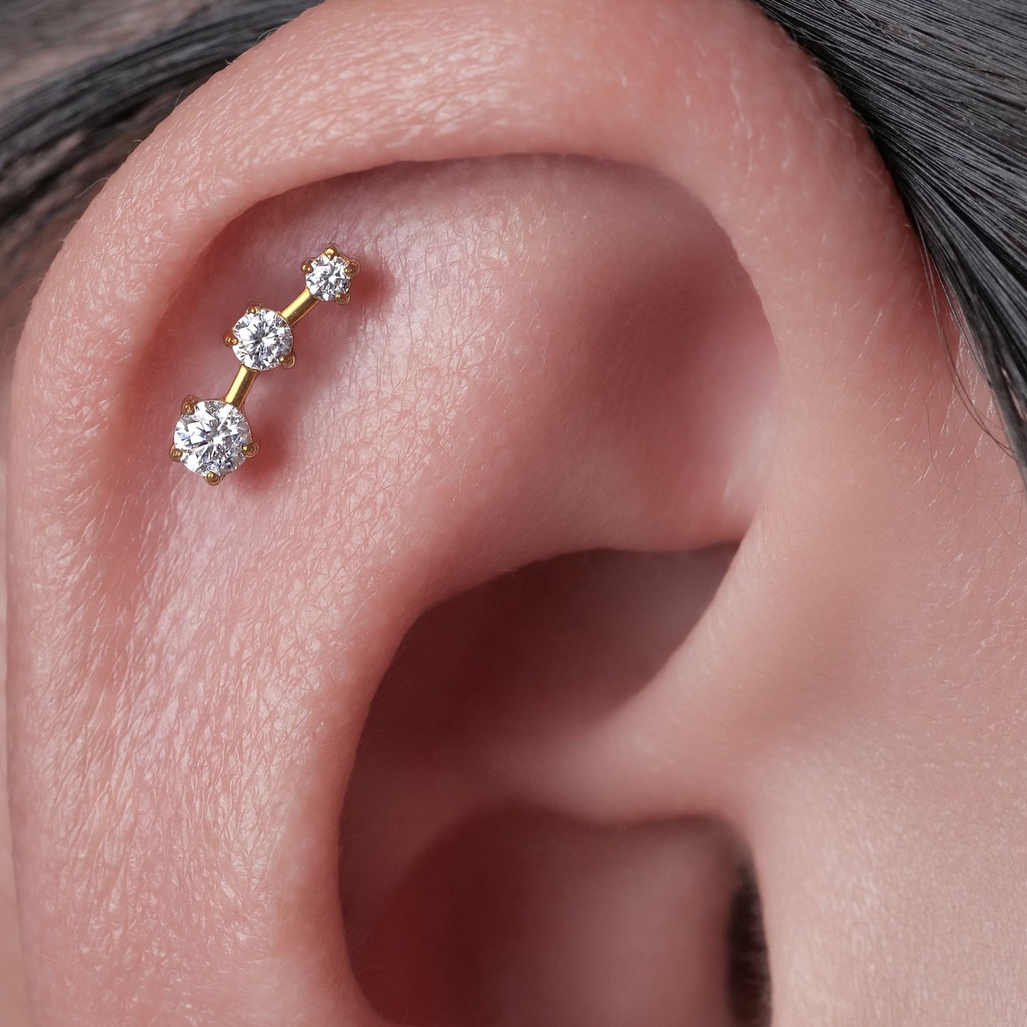 Limerencia Pendientes Hipoalergénicos de Titanio Grado Implante G23 con Cierre de Rosca Tragus 20G Hélice Poste de Perforación F136 para Orejas Sensibles Cartílago (Arracada Trepadora)