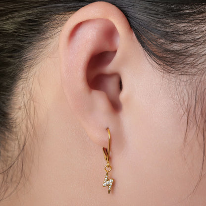 Boucles d’oreilles Limerencia à fermoir levier en titane G23, boucles pendantes goutte pour femme, boucles mode en titane F136, bijou hypoallergénique cadeau – motif éclair
