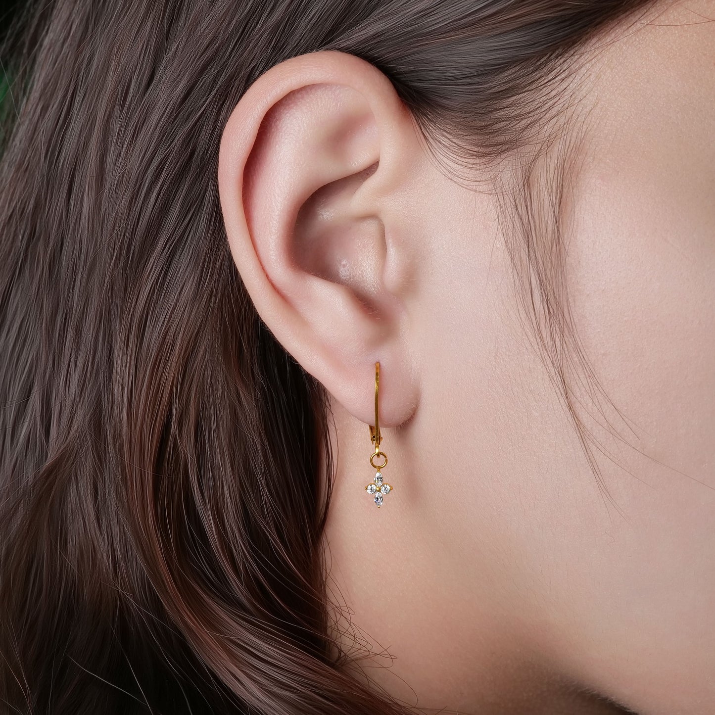 Orecchini pendenti a leva titanio G23 Limerencia, gioielli moda donna titanio F136 ipoallergenico, regalo / forma fiore