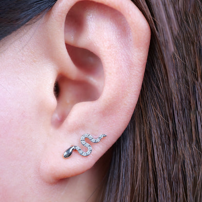 Limerencia Hypoallergene G23 Implantatqualität Titan Schraubverschluss Ohrringe Tragus 20G Helix F136 Piercingstecker für empfindliche Ohren Knorpel (Schlange)