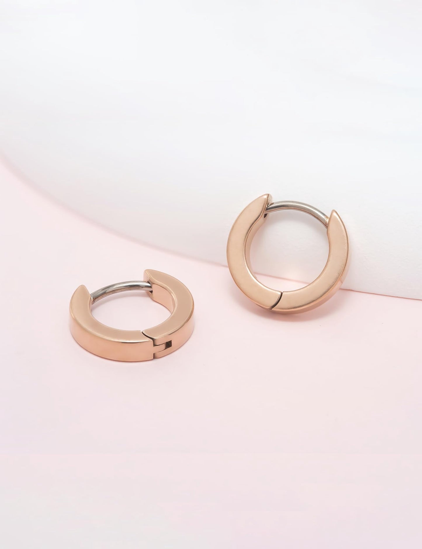 Limerencia F136 Pure Titanium Hypoallergenic Huggie Hoop Earrings for Women Men Sensitive Ears