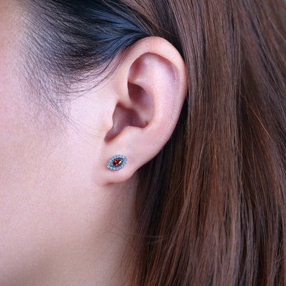 Limerencia Ohrringe Reintitan Hypoallergen Böser Blick Zirkonia Cluster Minimalistisch | G23 Implantatqualität Piercing Modeschmuck Für Empfindliche Ohren (Rot, Silber)